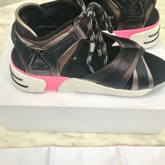 Marc Jacobs Somewhere sandal - Picture 13 of 13